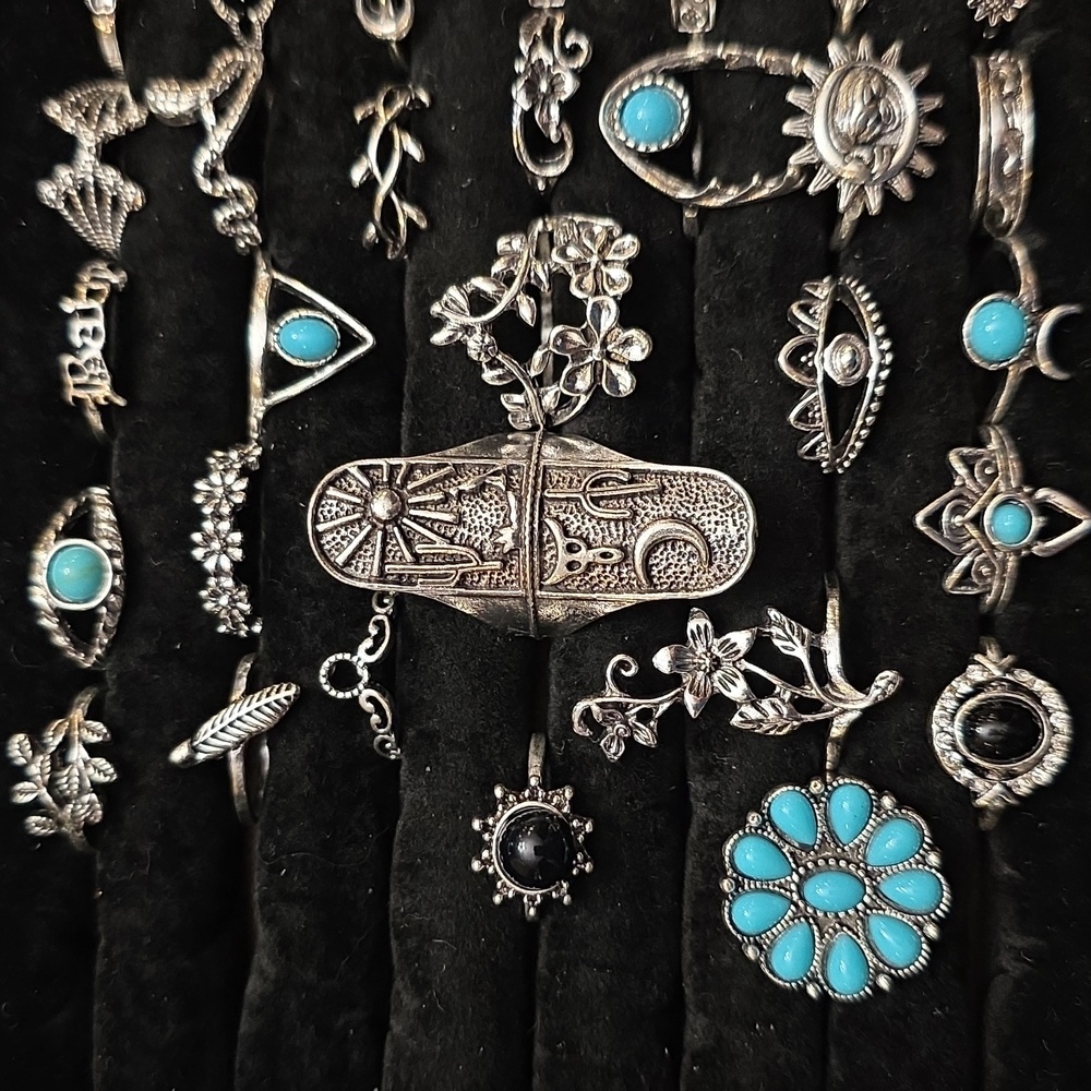 Lot of 30pcs fashion rings - Picture 2 of 3